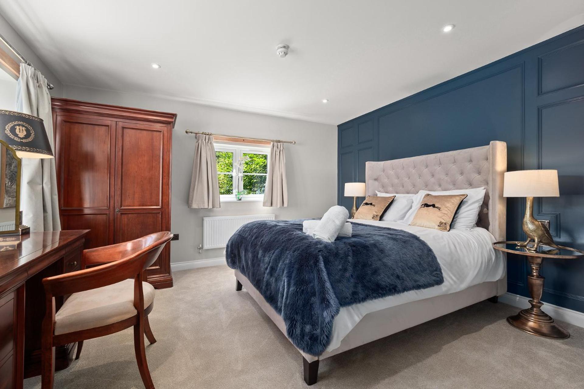 Hotel The Bridge House Henley Exterior foto